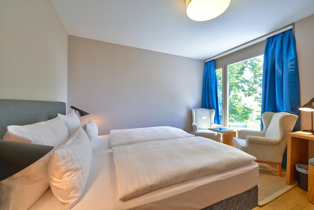 Vogelsburg Hotel Escherndorf Phòng bức ảnh