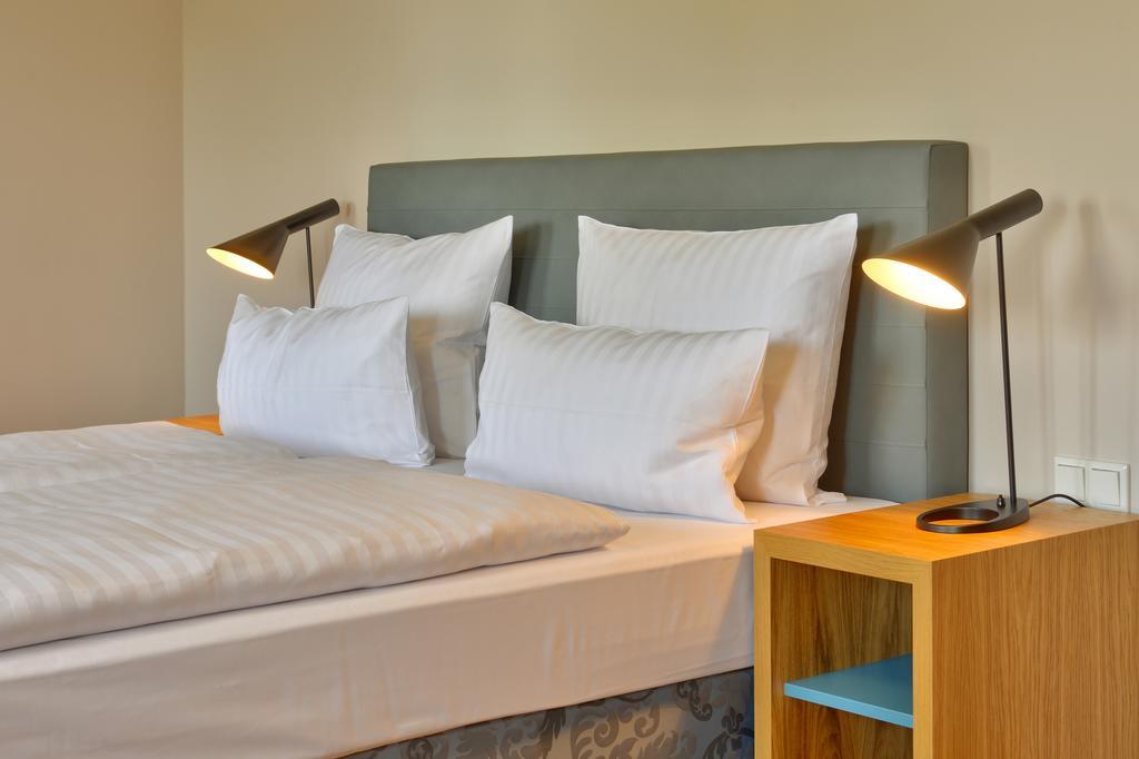 Vogelsburg Hotel Escherndorf Phòng bức ảnh