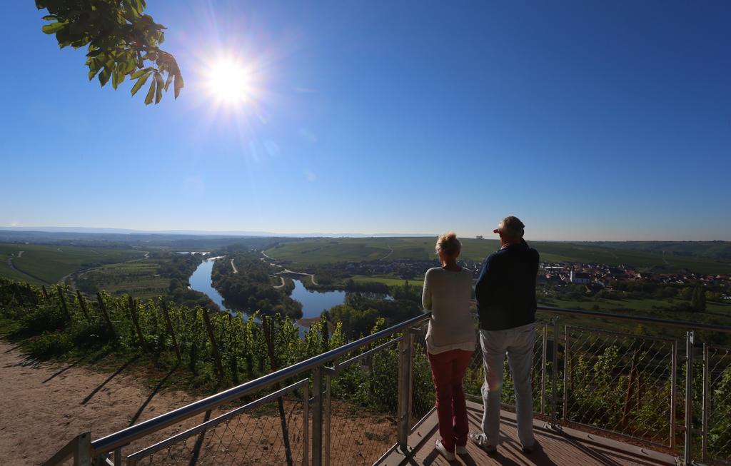 Vogelsburg Hotel Escherndorf Ngoại thất bức ảnh